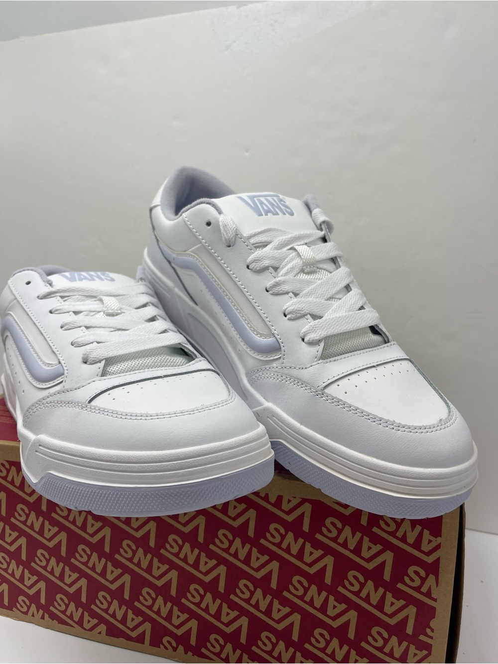 Vans Men’s Sz 13 Hylane Pop Baby Blue
VN000D1J689 Sneakers 
 Low-Top Skate - Picture 3 of 16